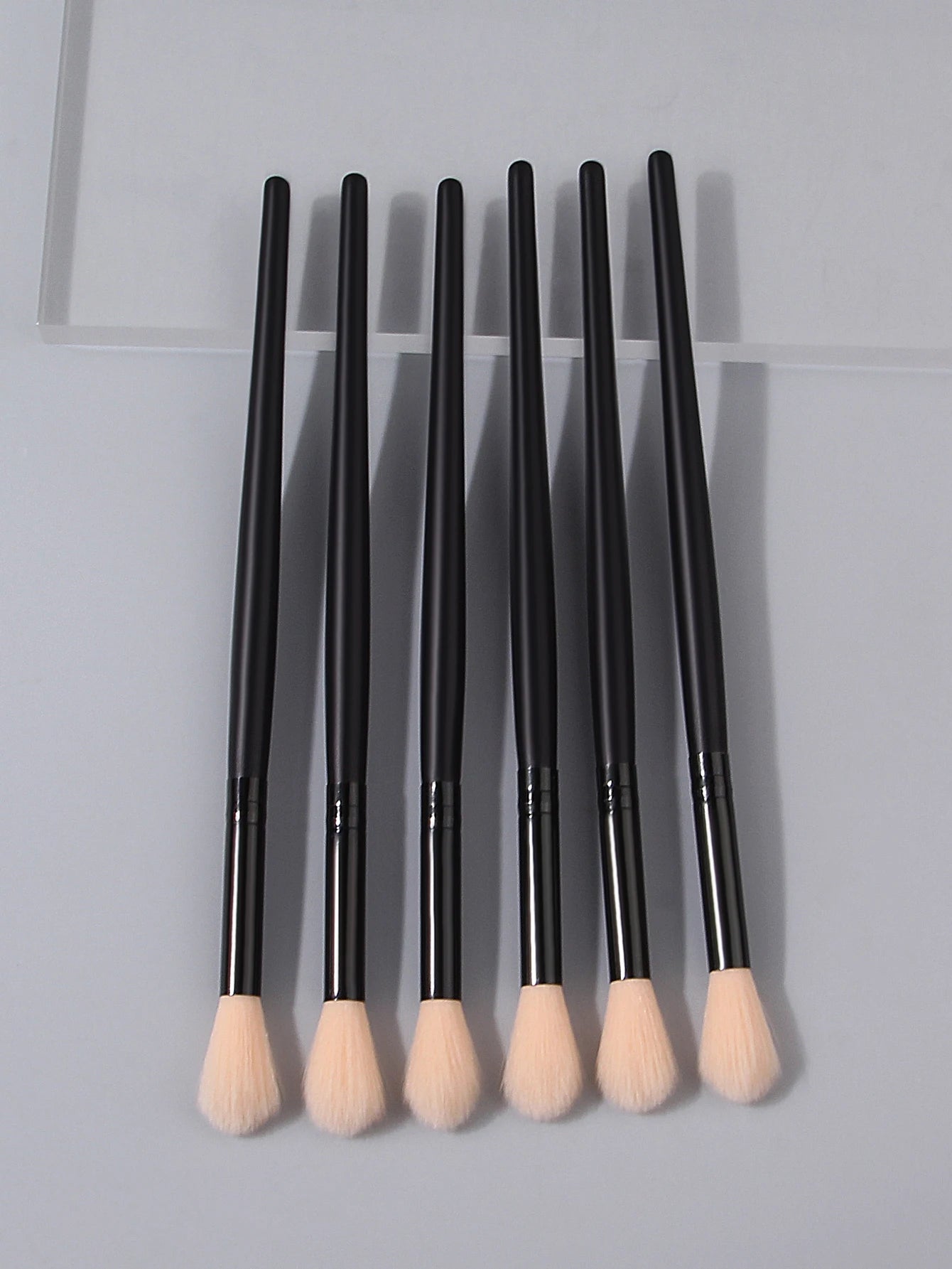 6PCS Black Wooden Handle Makeup Brush Set-Multi-Use Blush/Flame-Shaped Highlighter Brush|Soft Bristle | Professional Makeup Tool