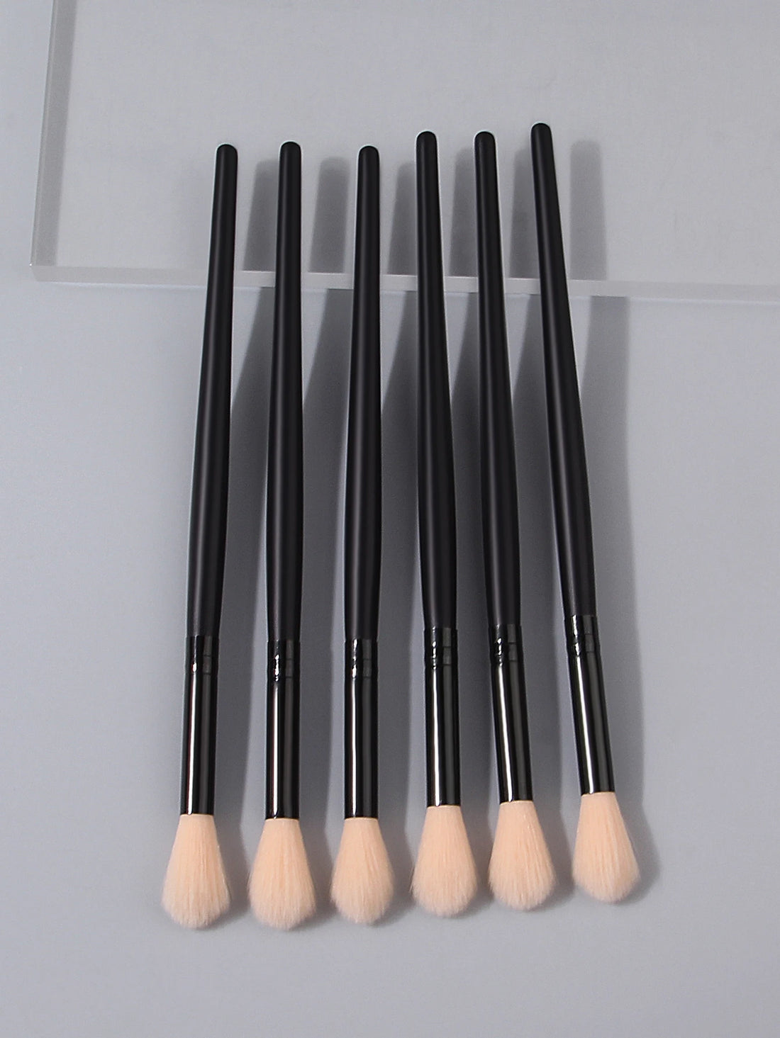 6PCS Black Wooden Handle Makeup Brush Set-Multi-Use Blush/Flame-Shaped Highlighter Brush|Soft Bristle | Professional Makeup Tool