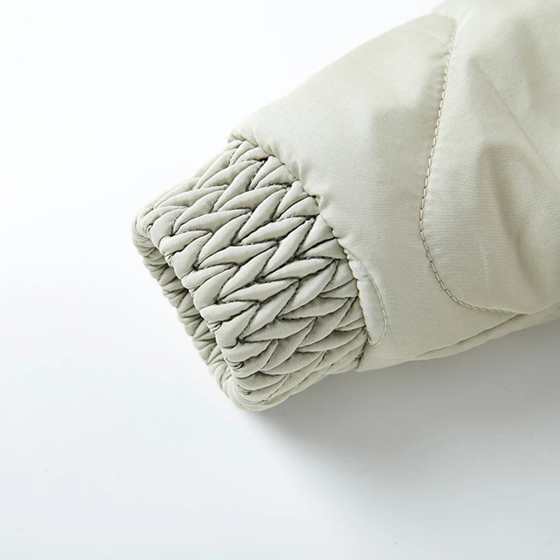 Kids Quilted Puffer Jacket with Hood and Zipper Closure Warm Winter Coat for Boys and Girls Outdoor Outerwear with Pockets