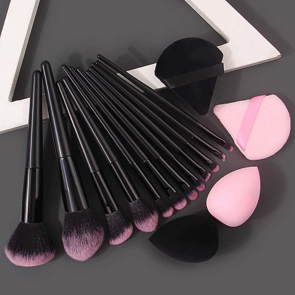 Hot-Selling 12/16PC Multi-Purpose Makeup Brush Set Featuring Ultra-Soft Makeup Powder Pads and Sponge Makeup Eggs with All Tools