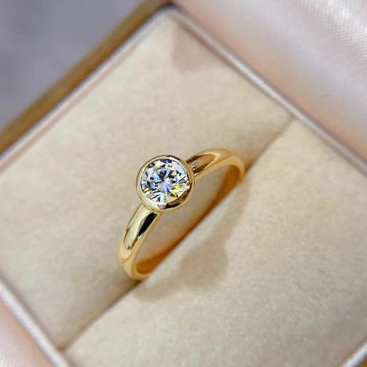 Bubble diamond ring inlaid with eight hearts and eight arrows, small and versatile round diamond ring for women