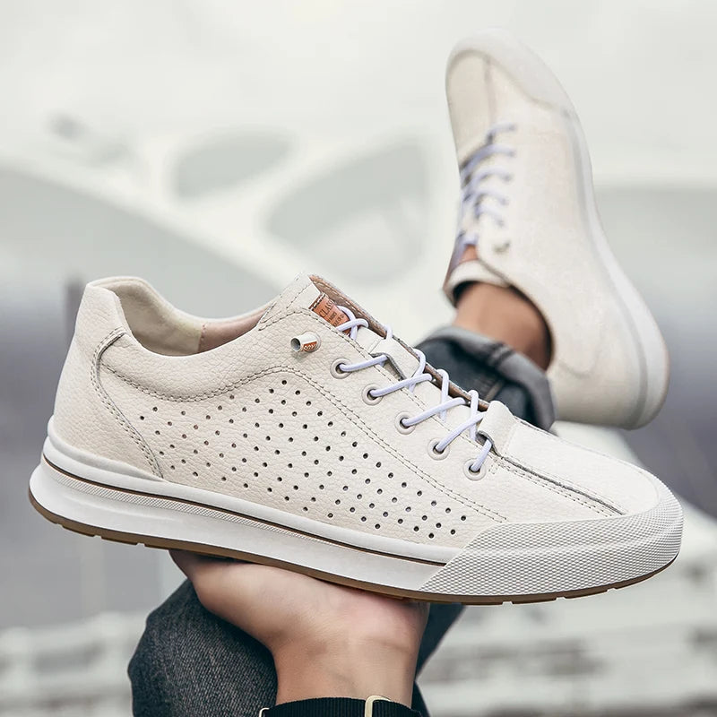 Men's Casual Breathable Flat Shoe Perforated Lightweight And Comfortable Daily Walking Shoe Classic Outdoor Low-Top Driving Shoe