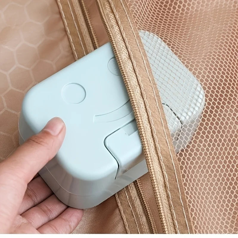 1pc Random Color Soap Box, Travel Soap Box, Convenient to Carry, Sealed Lidded Soap Box, No-Drill Bathroom Soap Box