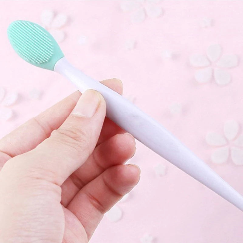 5 Pcs Lip Scrub Brush Silicone Brush Tool Double Sided Mini Exfoliating Brush Exfoliating Lip Brush Lip Scrub Tool for Dark Lips Halalzen