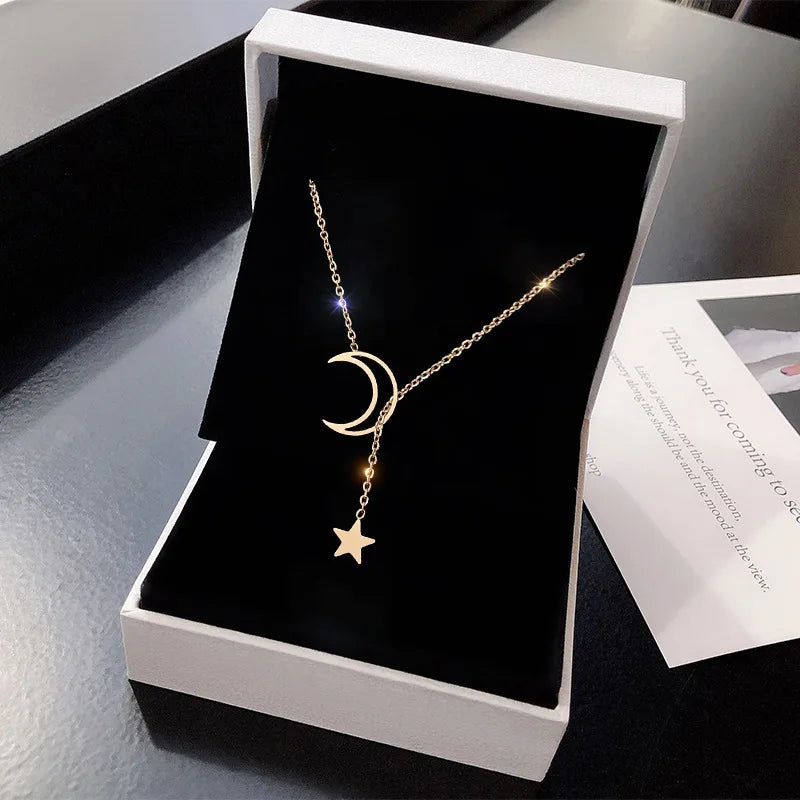 Simple Moon & Star Pendant Choker – Gold Alloy Chain Necklace