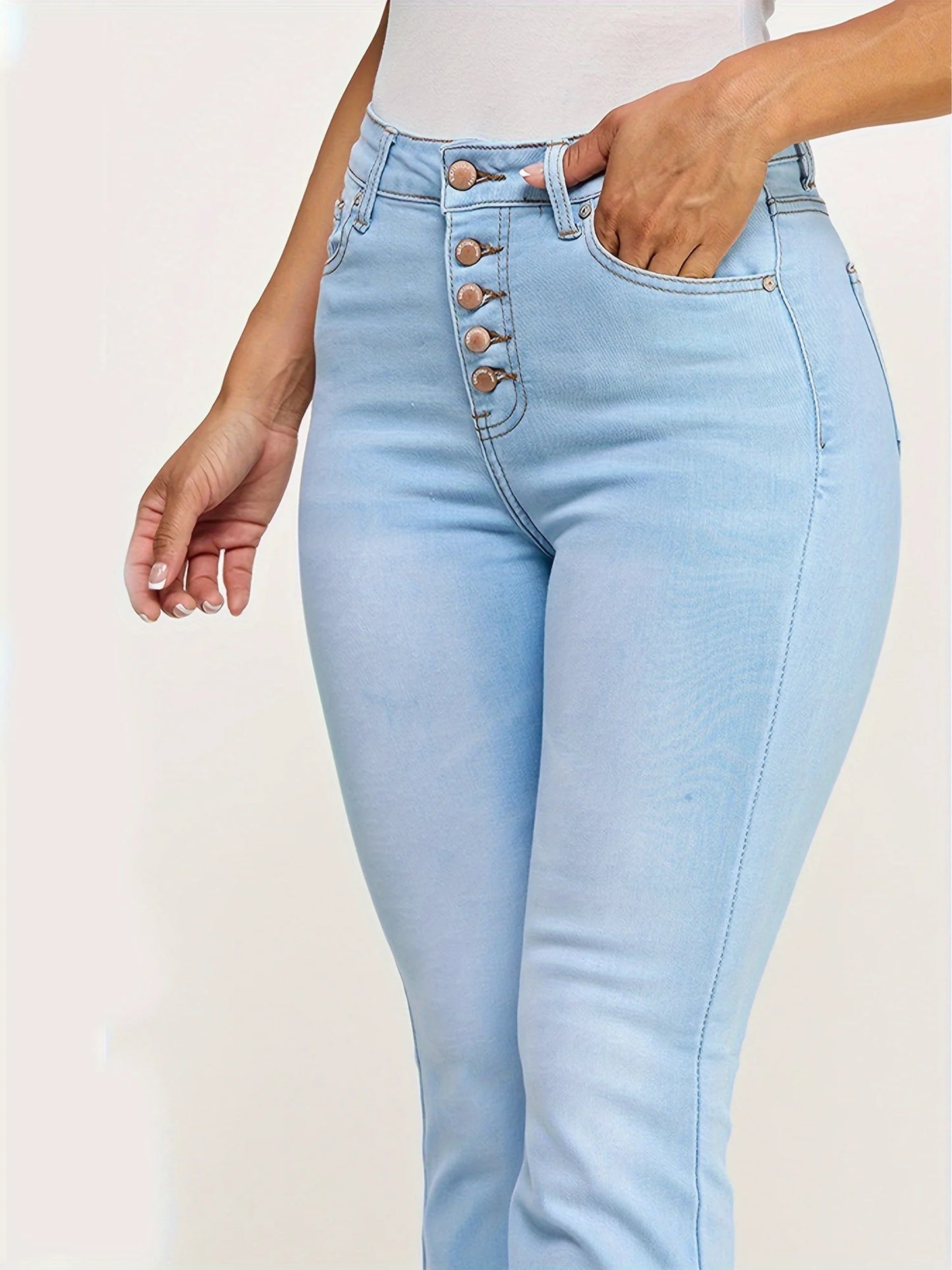 Solid color stretch women's jeans, slimming and hip lifting, light blue casual wash denim, five buttons, slash pockets