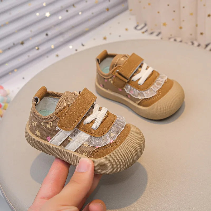 Baby Girls First Walker Shoes Hook and Loop Strap Lace Trim Soft Sole Cute Floral Print Non Slip Toddler Infant Footwear Colors