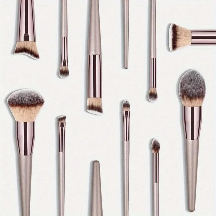 10 Pcs Champagne Gold Makeup Brushes Complete Set of Foundation Loose Powder Blush Concealer Eye Shadow Professional Set HALALZEN