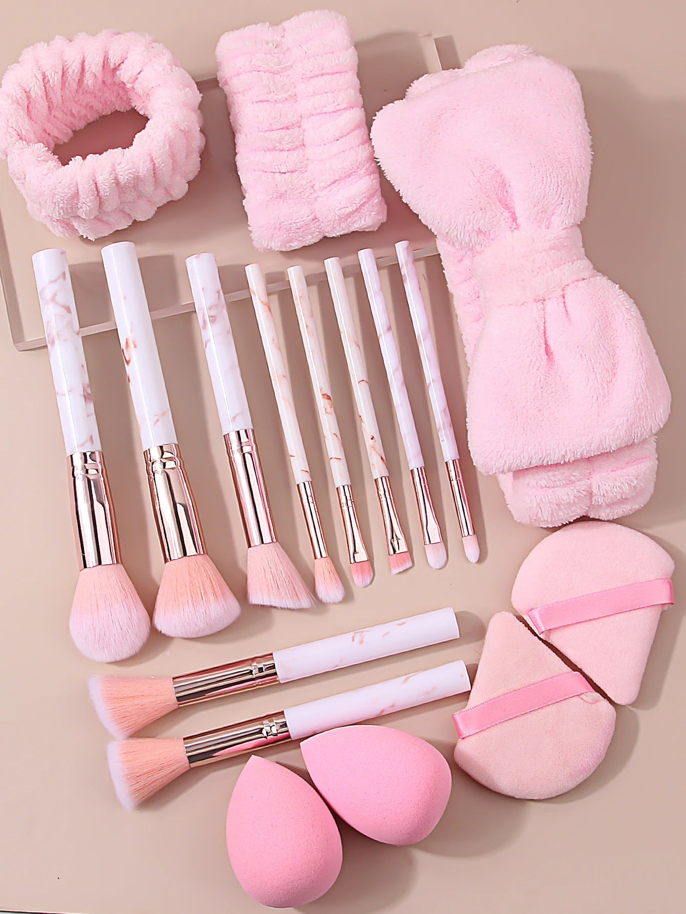 17PCS Pink makeup brush set, multi-functional facial brush + soft hair band wrist strap + fine sponge egg triangular powder puff Halalzen