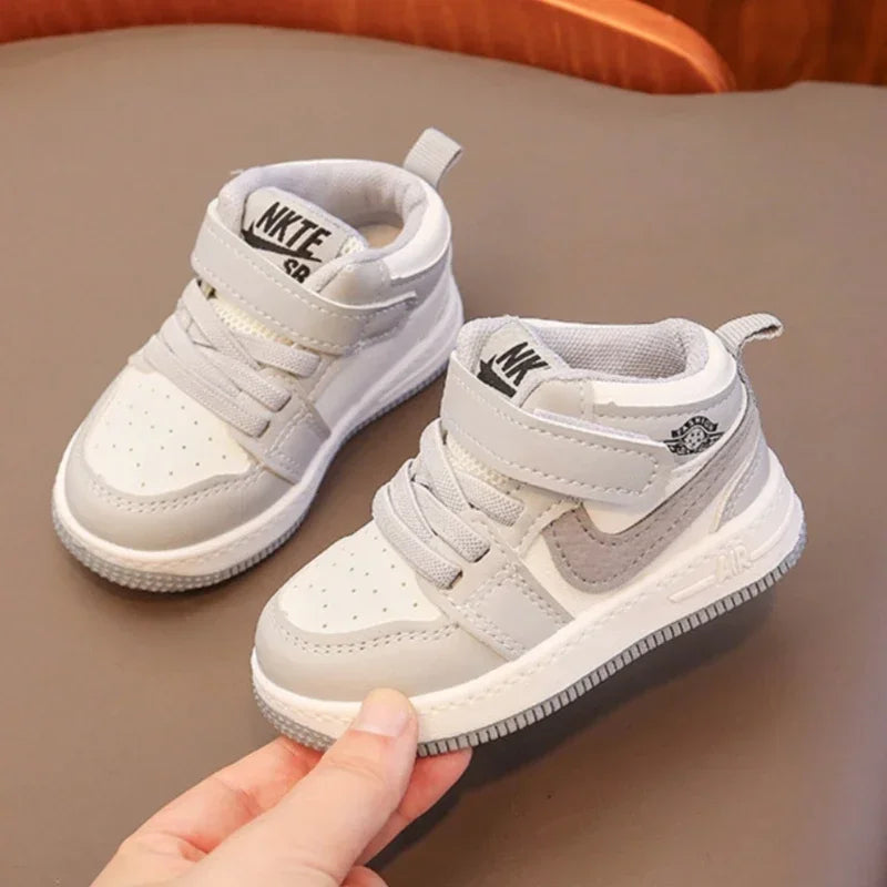 2025 New Children's Mid-Top Sneakers kids Sneakers Boys Girls Casual soft-soled shoes are stylish and comfortable