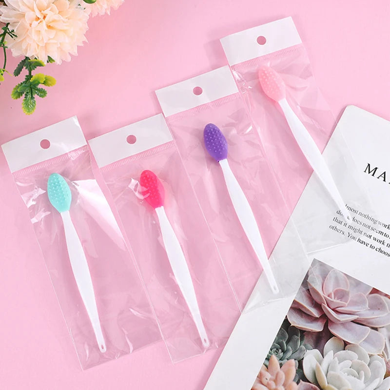 5 Pcs Lip Scrub Brush Silicone Brush Tool Double Sided Mini Exfoliating Brush Exfoliating Lip Brush Lip Scrub Tool for Dark Lips Halalzen