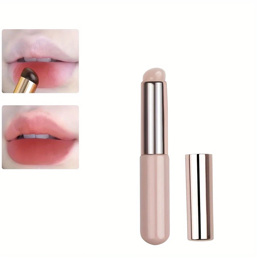 Portable Silicone Lip Brush with Cover - Mini Makeup Applicator, Easy to Apply, Suitable for Lip Balm, Lipstick Auxiliary Tool Halalzen
