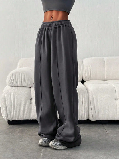 Women's Slant Pocket Wide Leg Sweatpants Elastic Waist Low Waist Loose Harajuku Sports Style Spring/Autumn Daily Street Trend