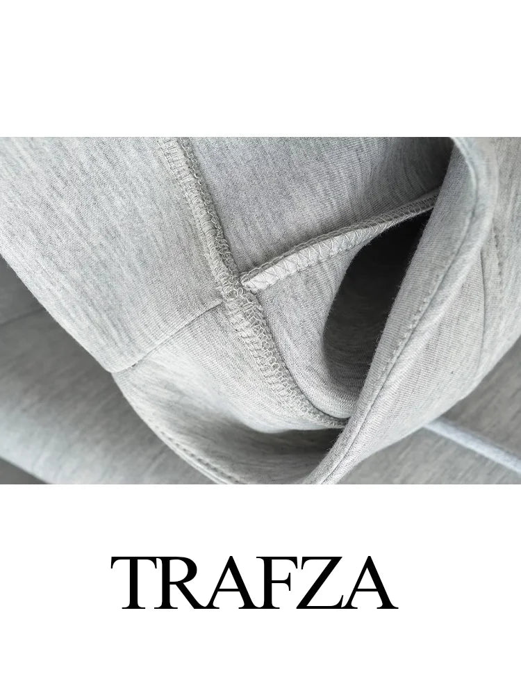 TRAFZA 2025 Casual Women's Soild Zipper Hoodie Long Sleeve Big Pocket Zipper Jacket With Hood Female Loose Outerwear Coat Tops